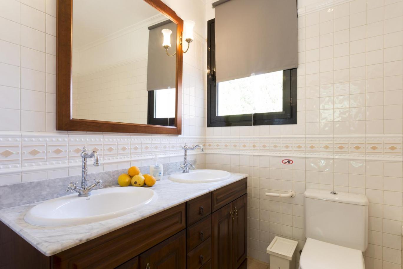 Villa With Private Mountain Ideal Runners Trailers Near Beach Approx 5 Min Walking Beach,Property Belong Puerto Pollensa Villas And Apartments Zewnętrze zdjęcie