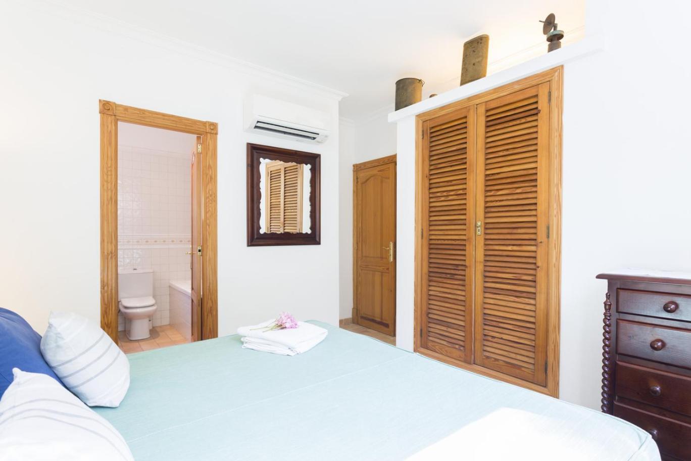 Villa With Private Mountain Ideal Runners Trailers Near Beach Approx 5 Min Walking Beach,Property Belong Puerto Pollensa Villas And Apartments Zewnętrze zdjęcie